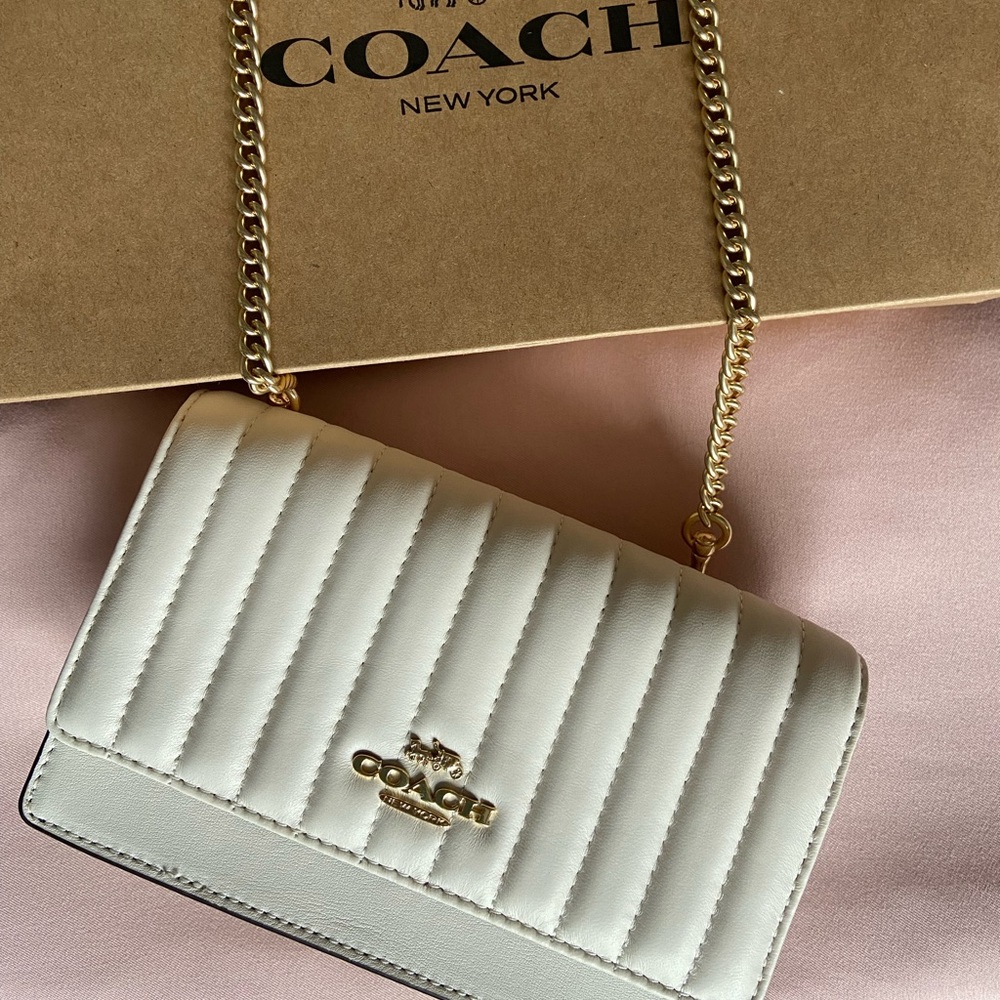 FREE SAME DAY SHIPPING Coach bag white linear quilted gold chain crossbody purse
